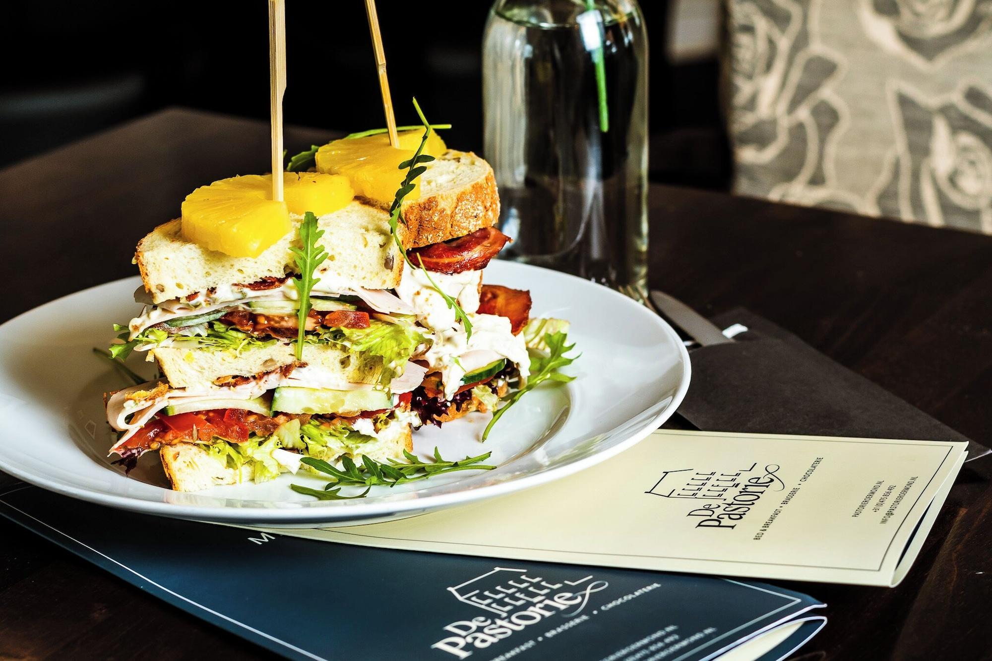 Restaurant De Pastorie Bed & Breakfast