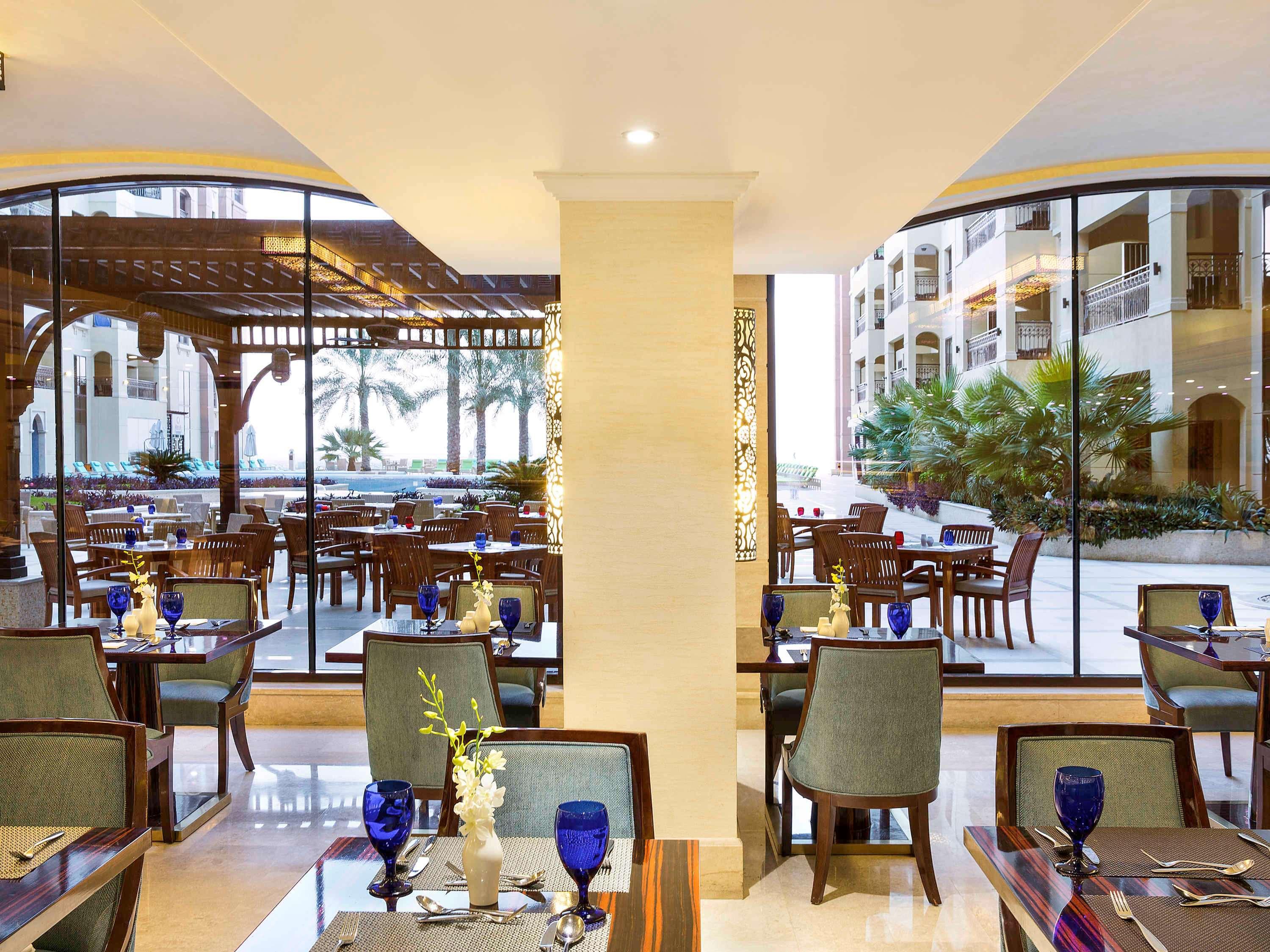 Restaurant Pullman Resort Al Marjan Island