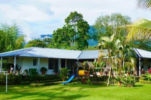 Alojamiento - Hermosa Casa DE Campo Cerca A LOS Termales