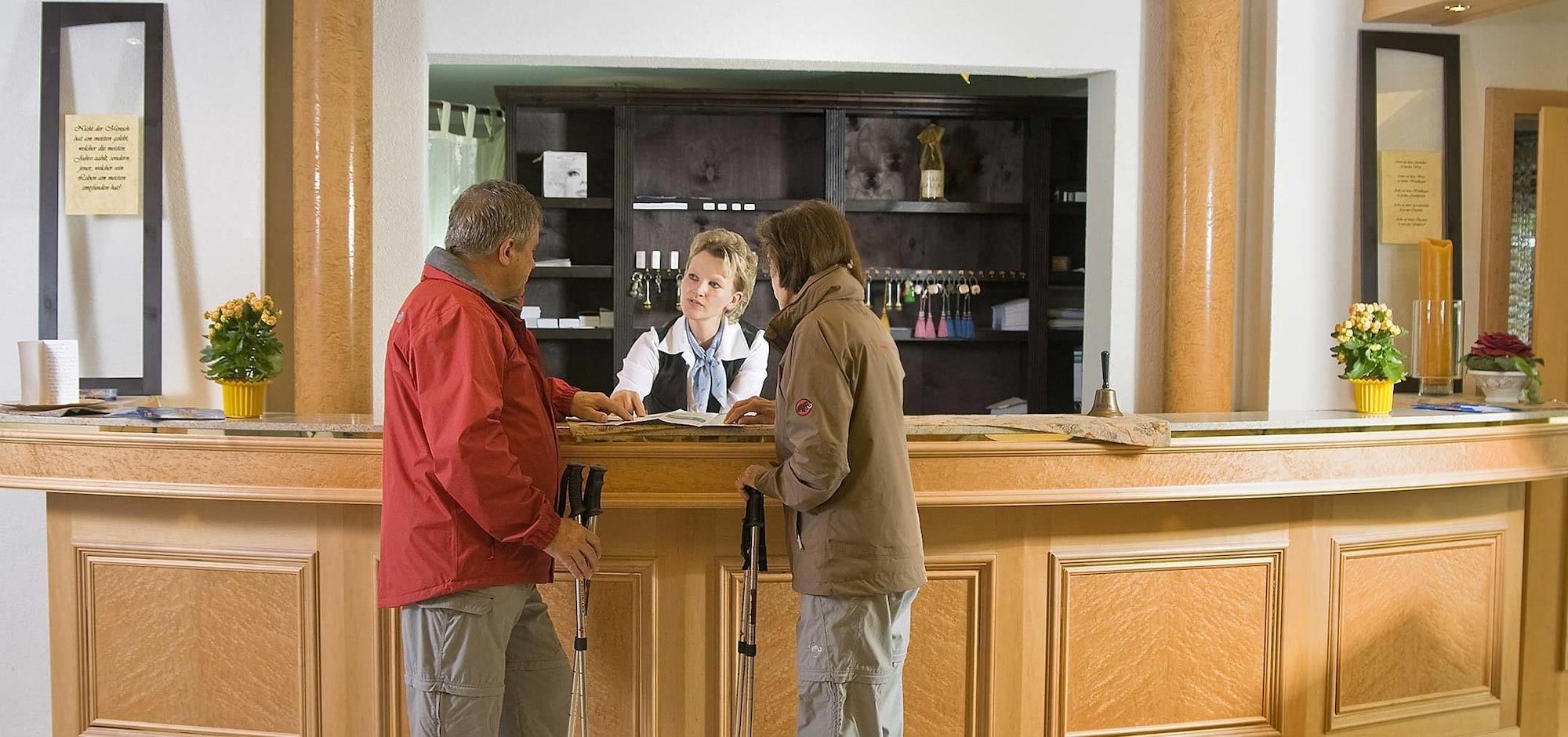 Vista Lobby Landhotel Basler Hof
