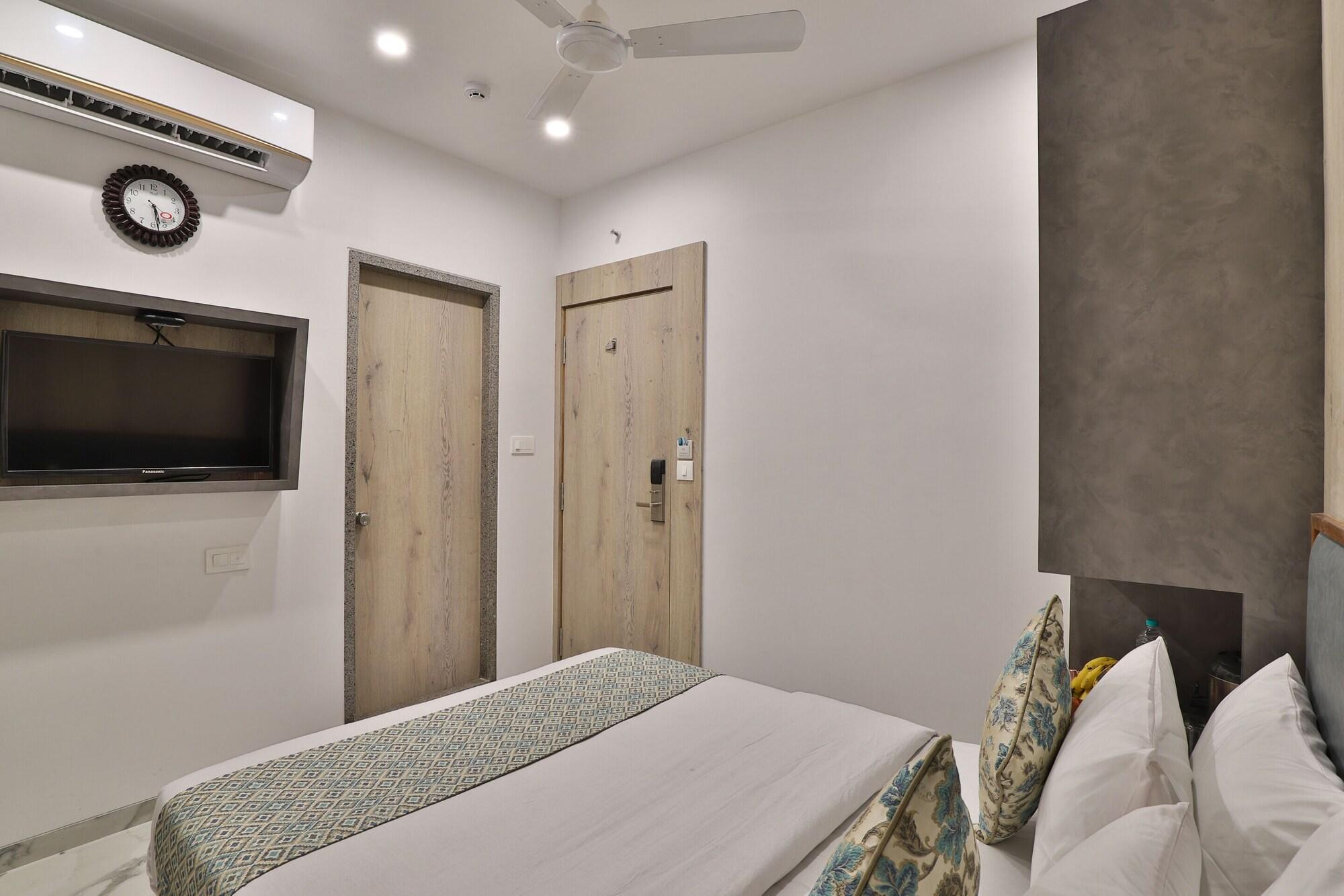 Equipamiento de Habitación 7 Orbit Hotel Surat