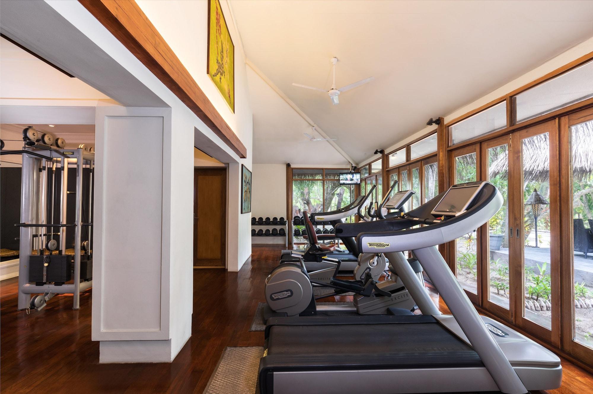 Gimnasio Taj Coral Reef Resort & Spa Maldives – A Premium All Inclusive Resort