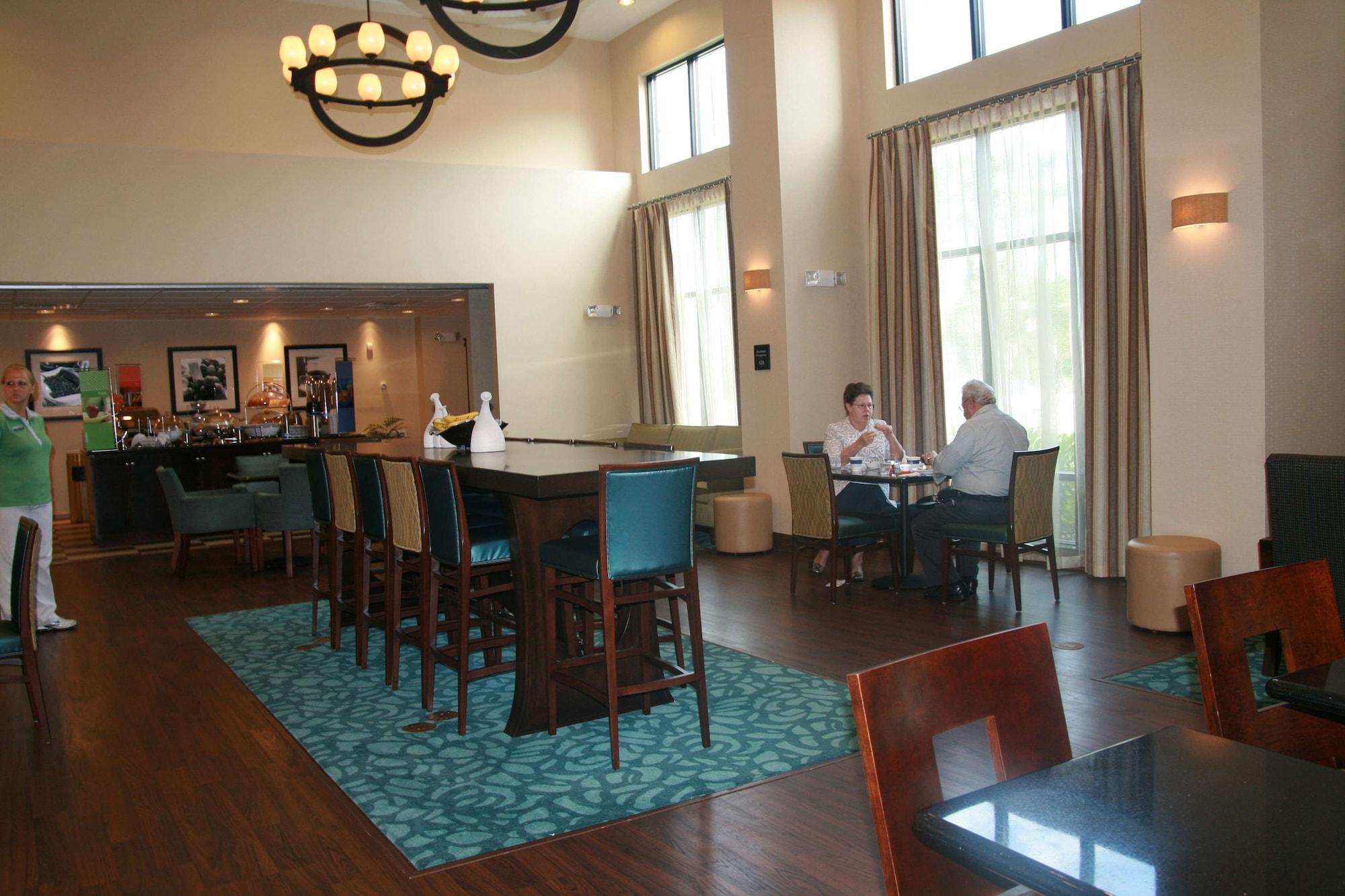 Restaurant Hampton Inn & Suites Baton Rouge/Port Allen