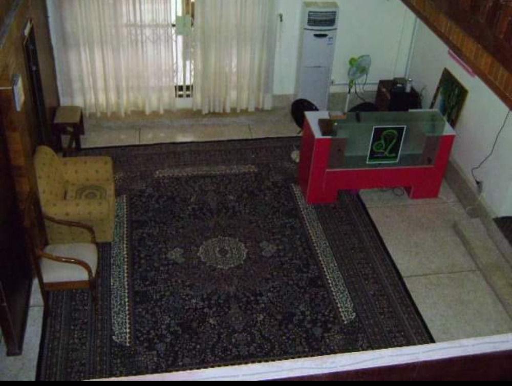Vista Lobby East Airport Guesthouse