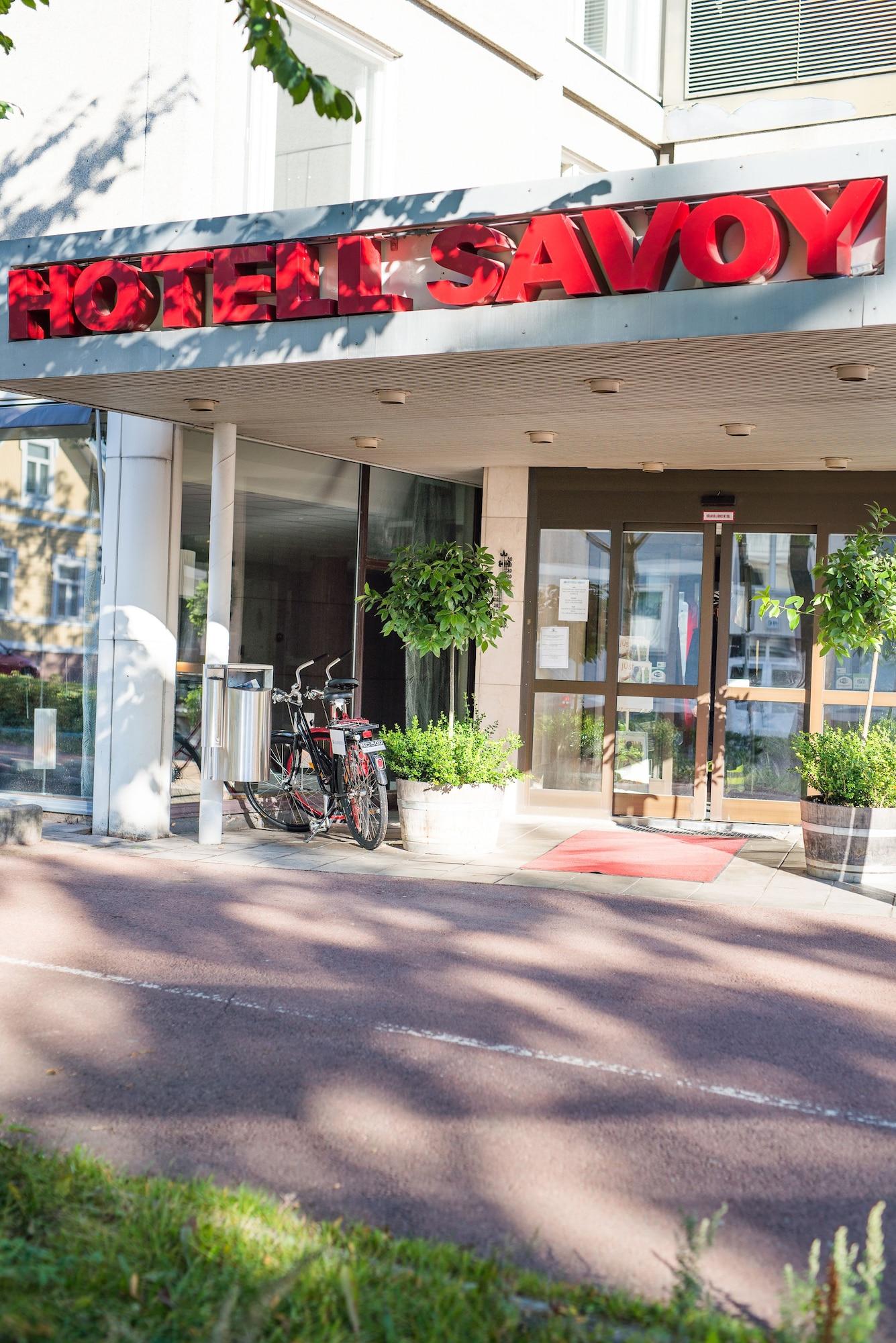 Vista Exterior Hotel Savoy