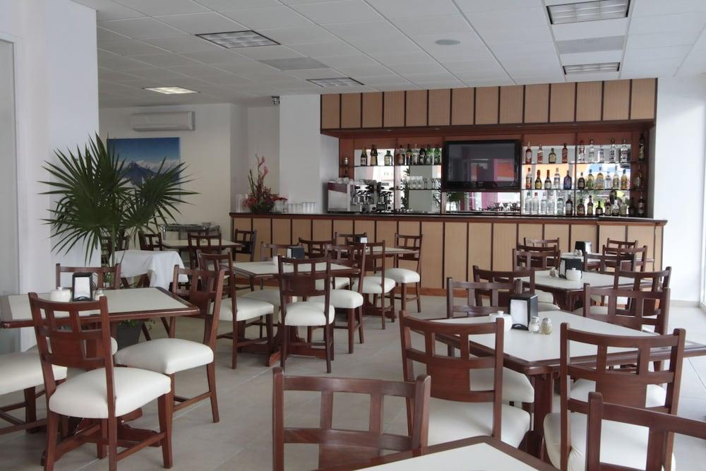 Bar/Salón Hotel Palacio