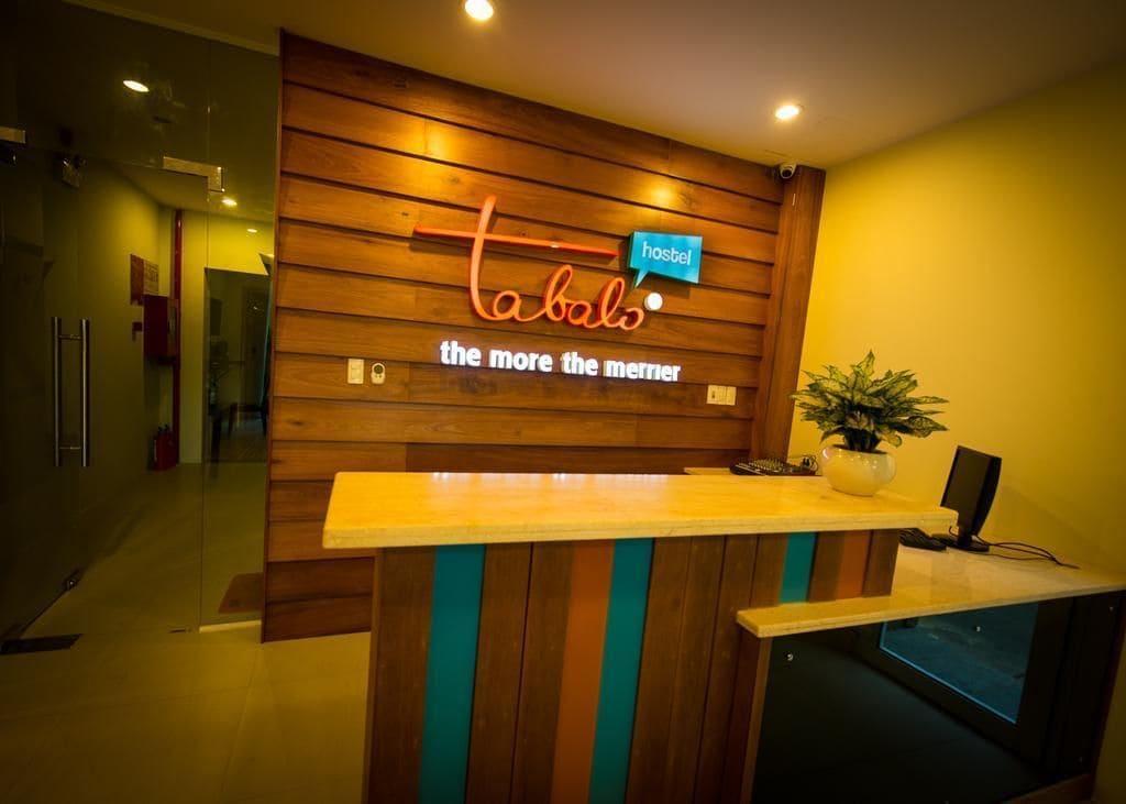 Varios Tabalo Hostel