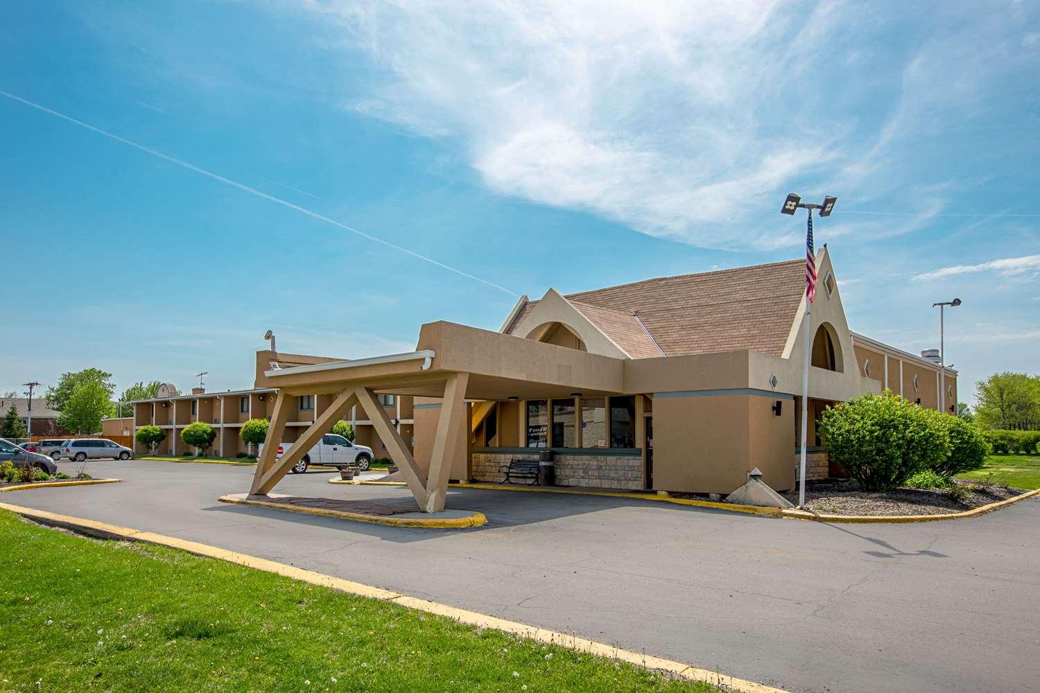 Vista Exterior Quality Inn & Suites