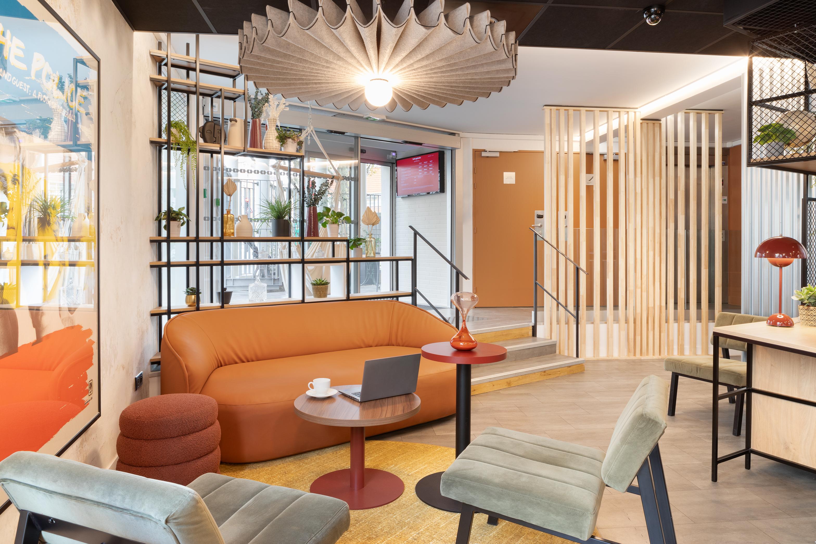Vista Lobby ibis Paris Nation Davout