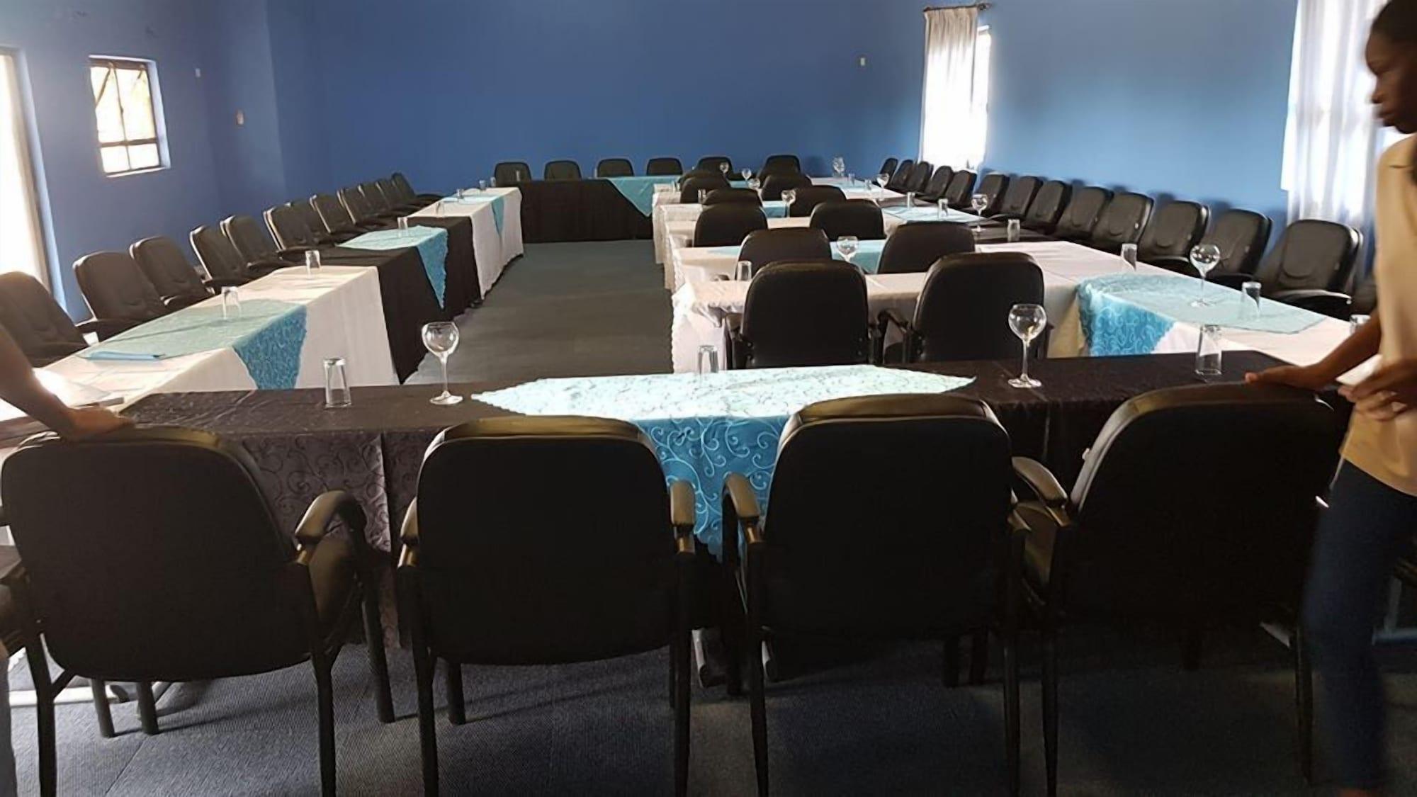 Sala de Reuniones Nkanga Hotel