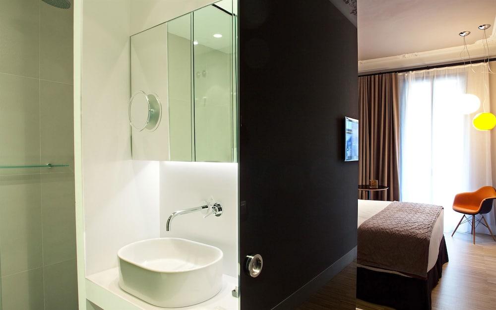 Hotel Alexandra Barcelona Hotel, Curio Collection by Hil