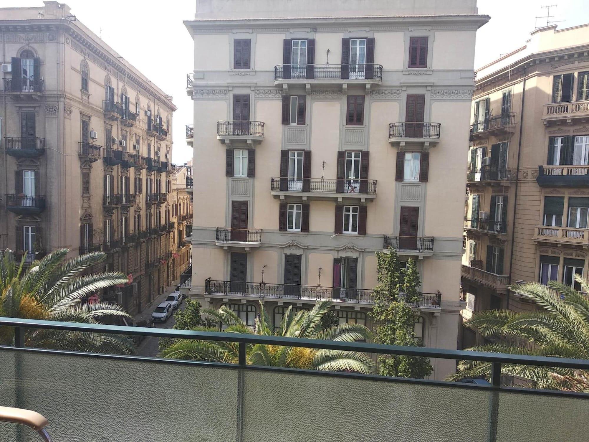 Equipamiento de Habitación Under40 - Students Apartment - Adults Only