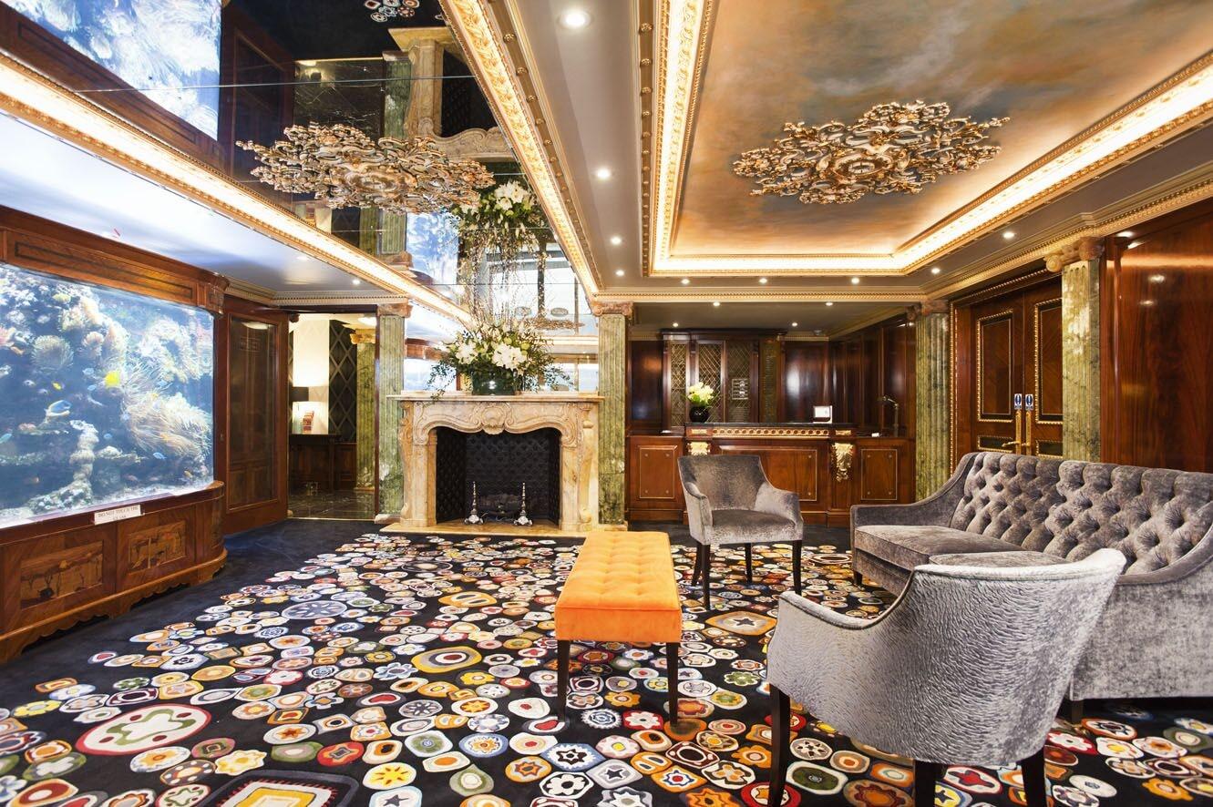 Vista Lobby Mayfair House