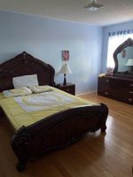 Alquiler Vacacional - Fully Detached House: 3 bedrooms, 2.5 Bath, Living & Family for Rent in Brampton