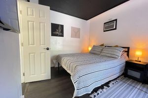 Alquiler Vacacional - Lovely Spacious Guesthouse in Mills 50 District, Orlando
