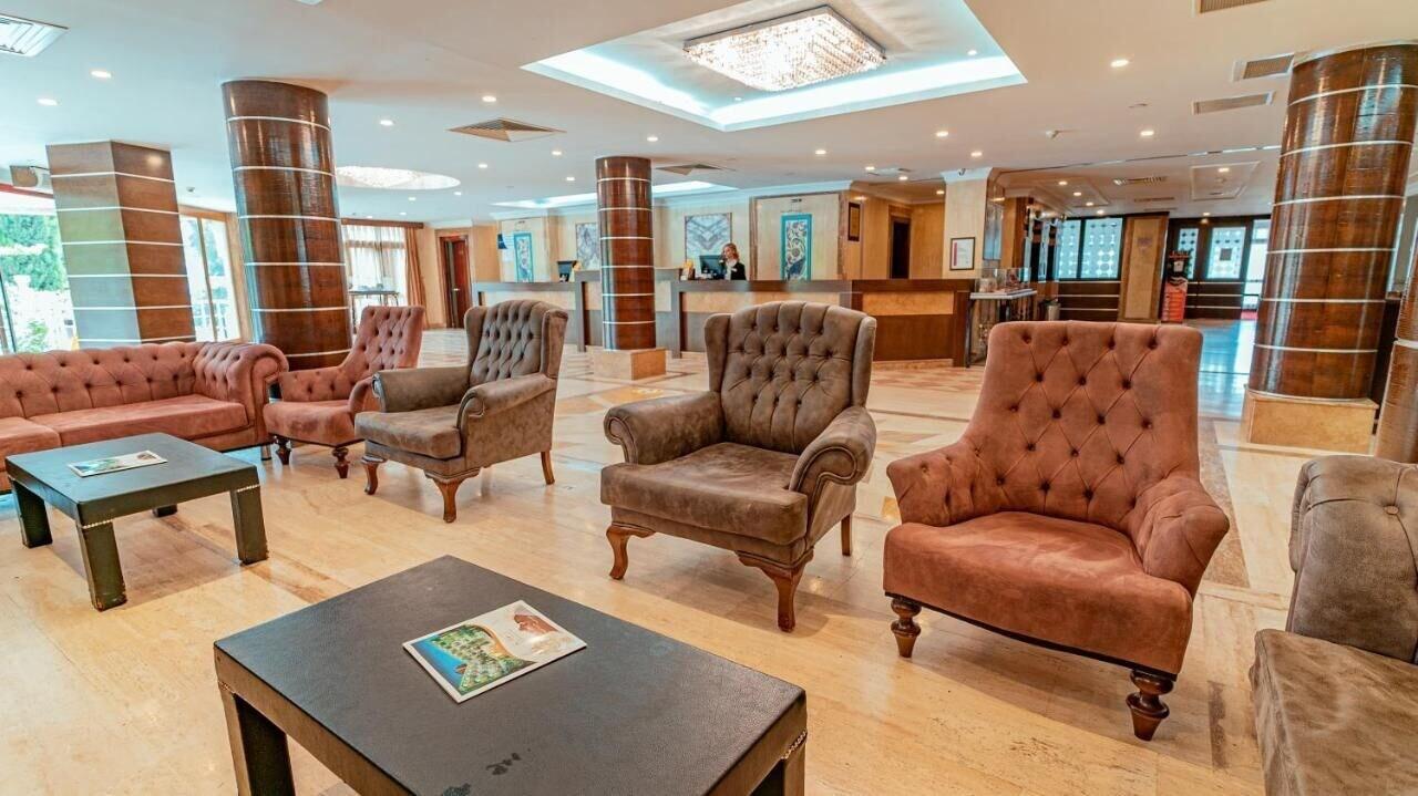 Vista Lobby Queen Thermal Resort Hotel & Spa