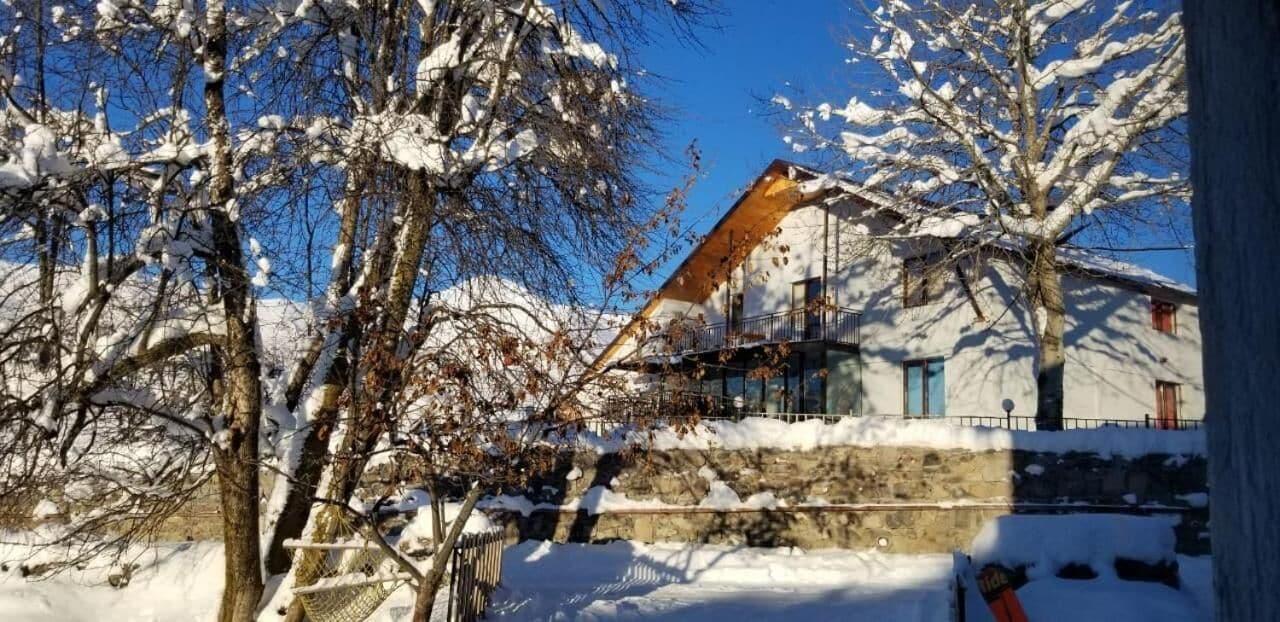 Varios Hotel Shirim