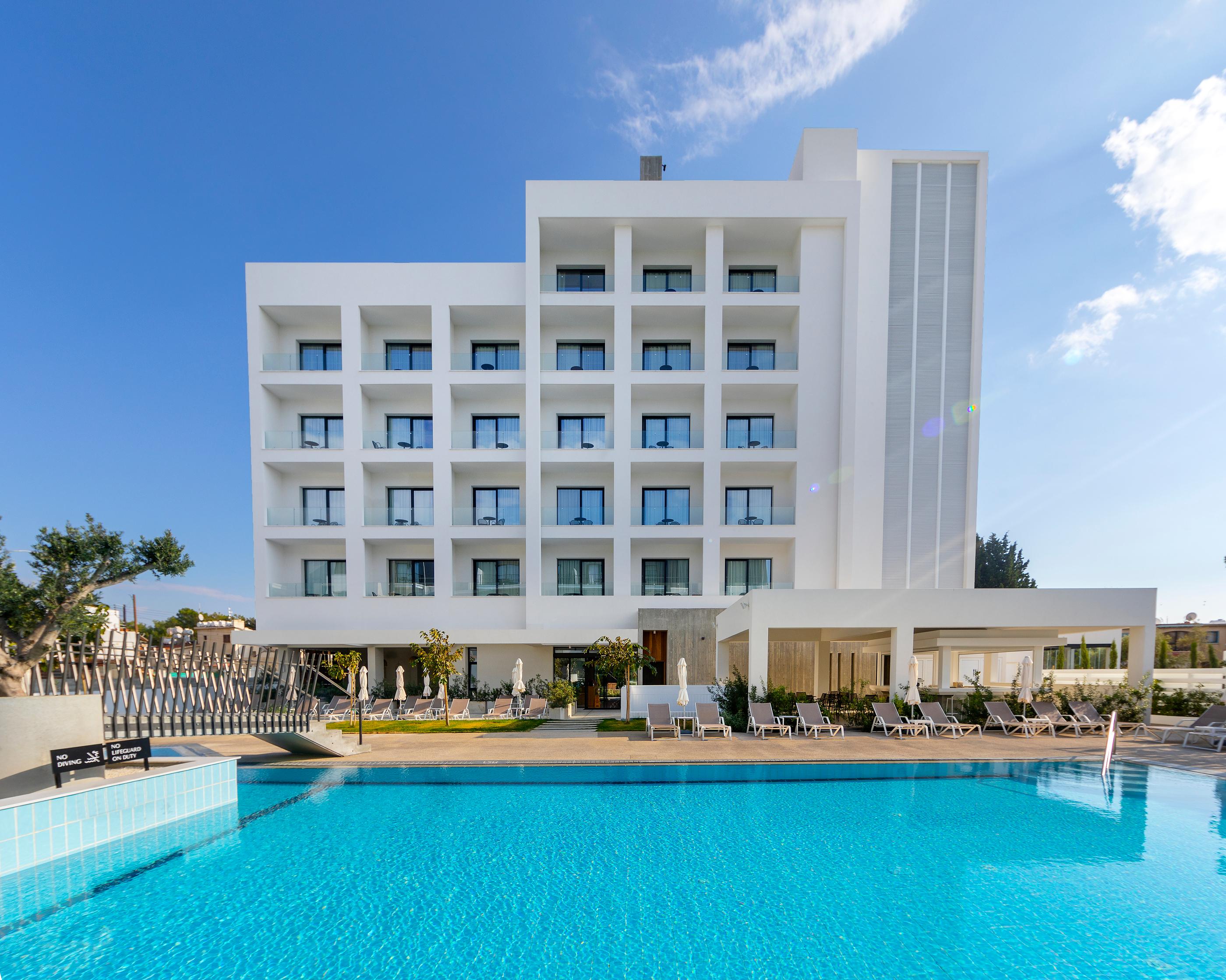 Vista Exterior Anemi Hotel & Suites