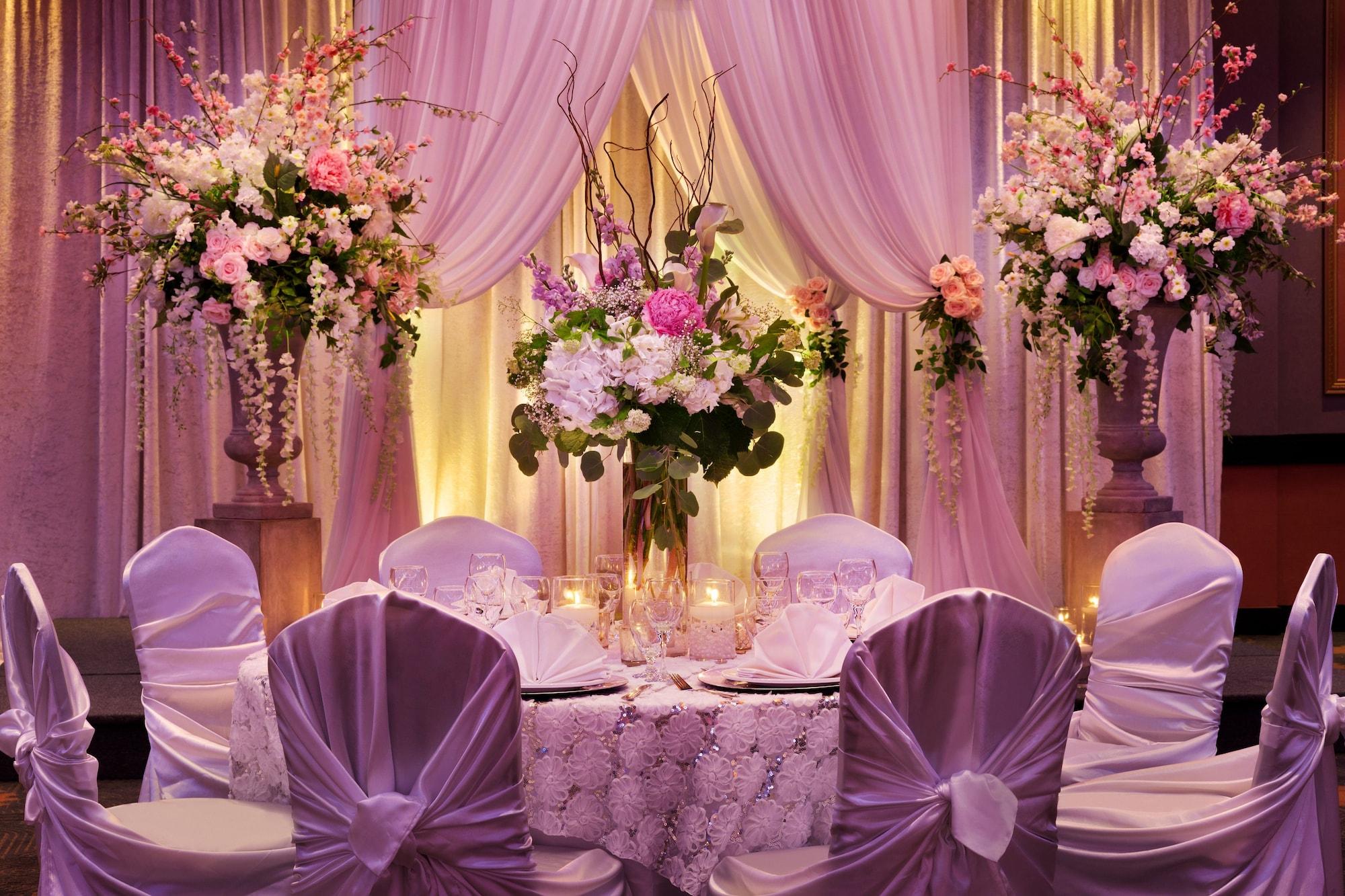 Restaurant Executive Hotel Vancouver Airport