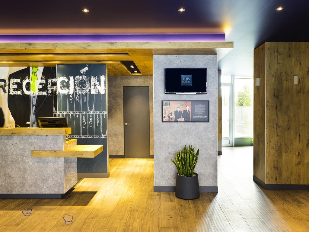 Vista Lobby B&B Hotel Zaragoza Plaza Mozart