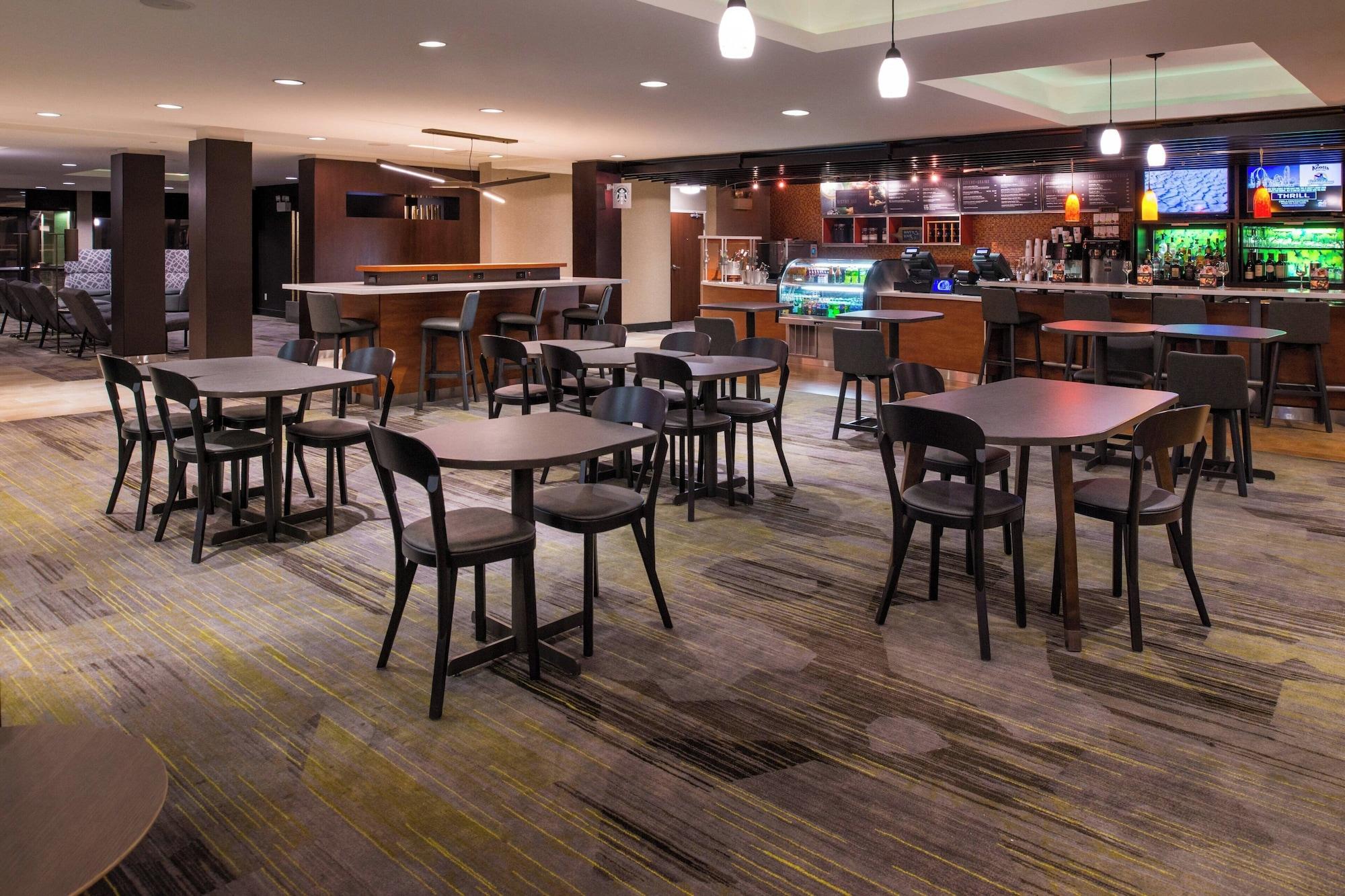 Restaurant Courtyard Marriott Victorville