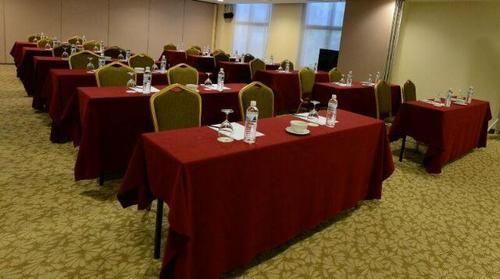 Sala de Reuniones Grand Puteri Hotel