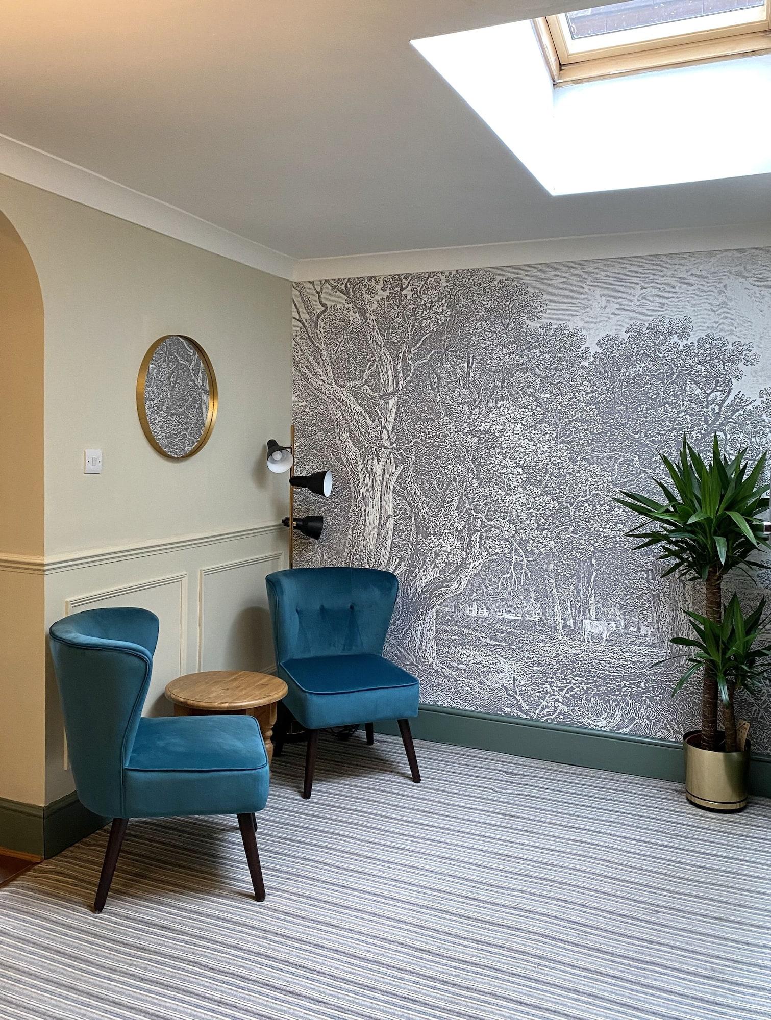Vista Lobby The Emsworth B&B Hotel