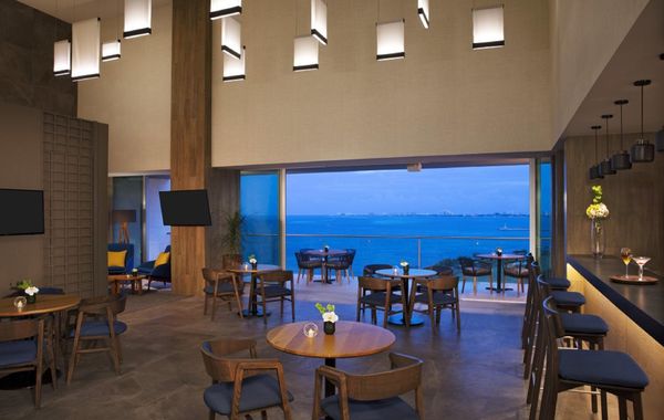 Cancún Premium