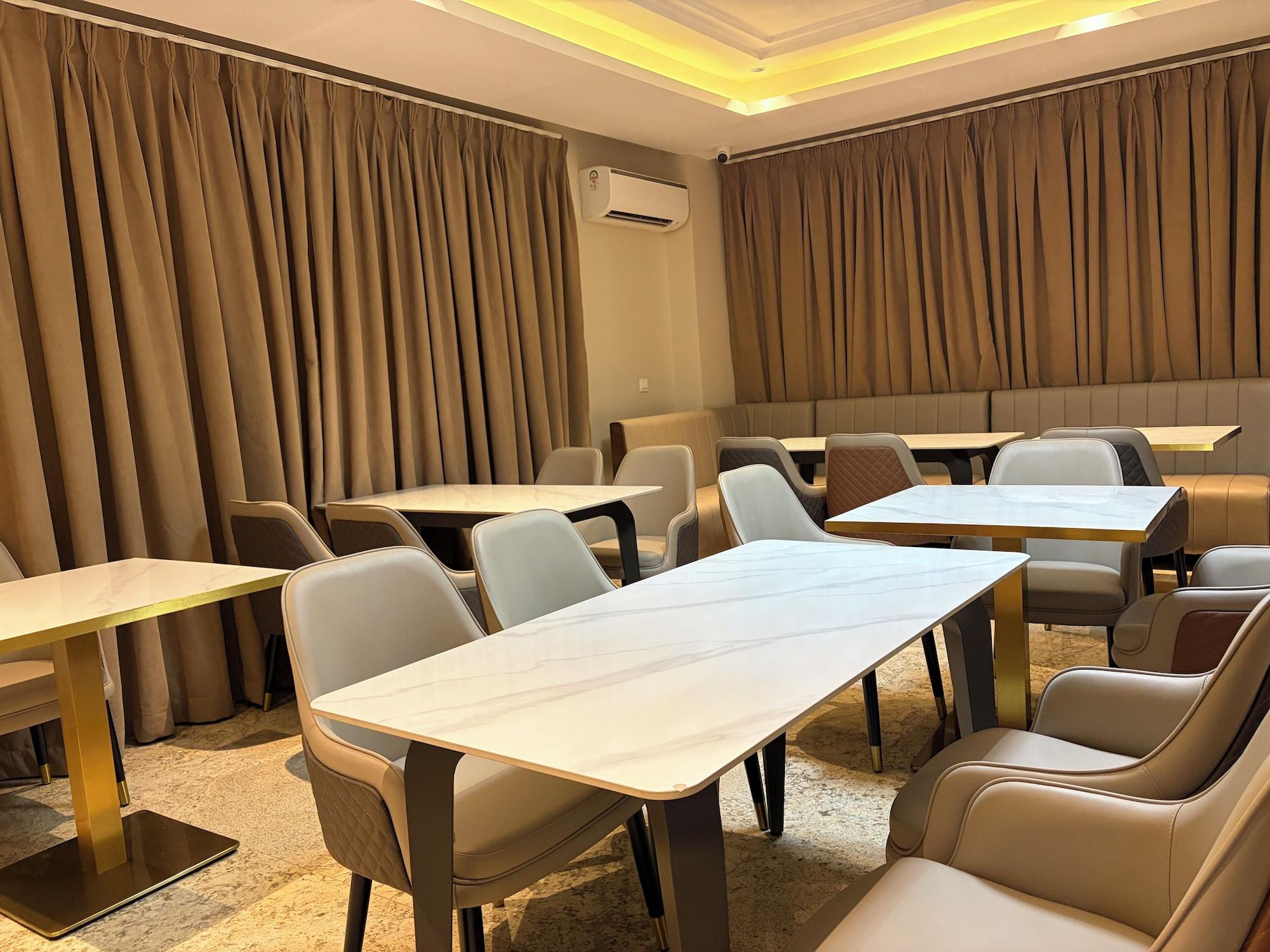 Restaurant Raynez Resort