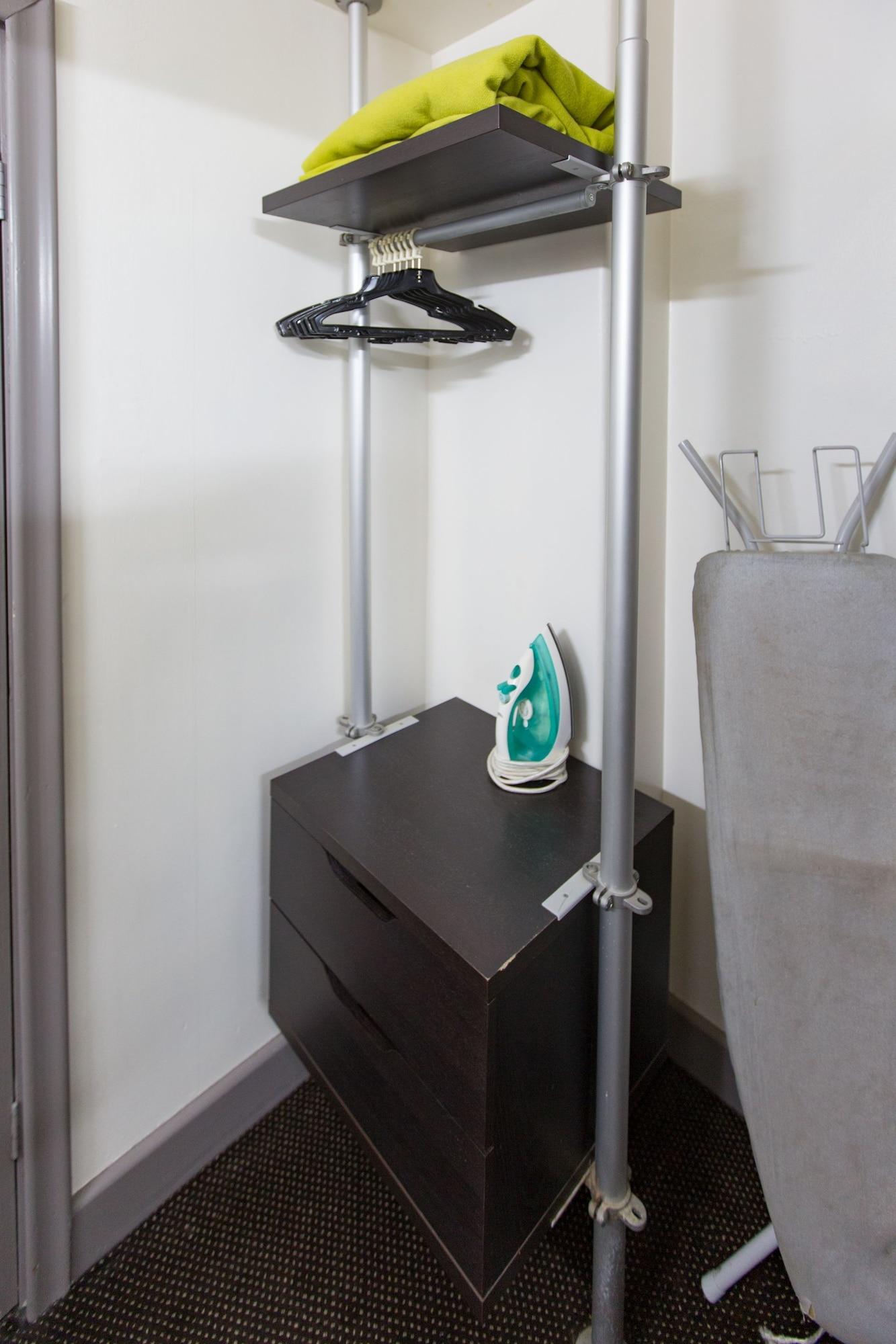 Set de Habitación City Square Motel