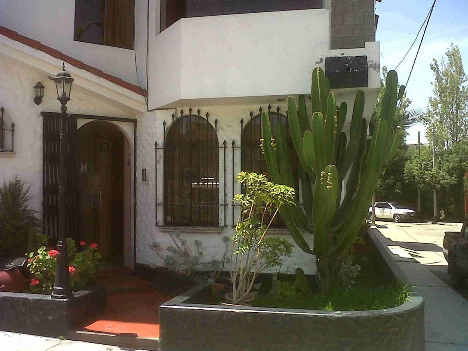 Vista Exterior Hostal Santa Fe
