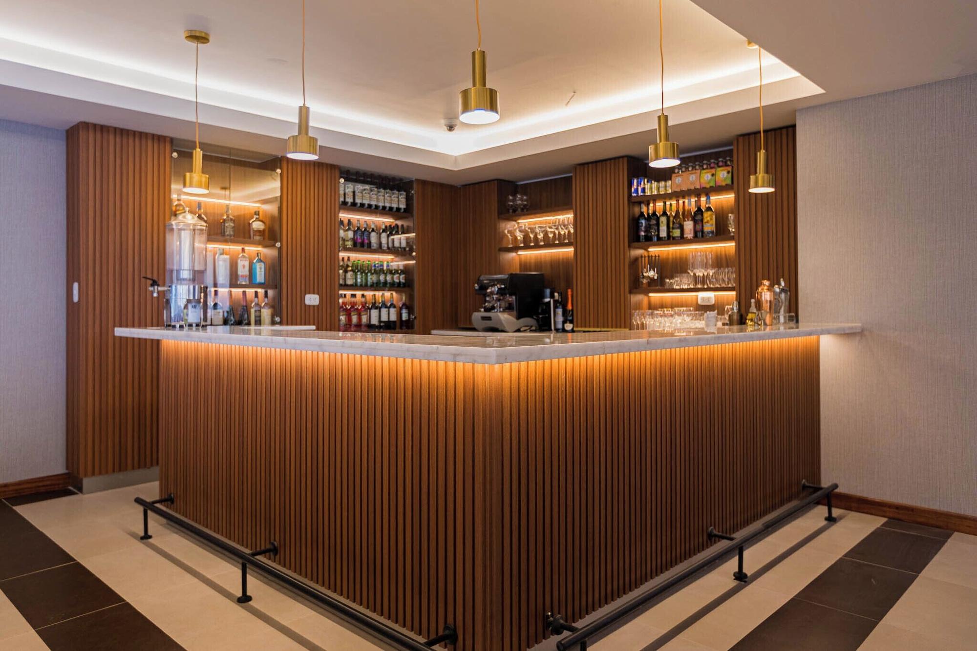 Bar/Salón Hotel Presidente Huancayo Asociado Casa Andina