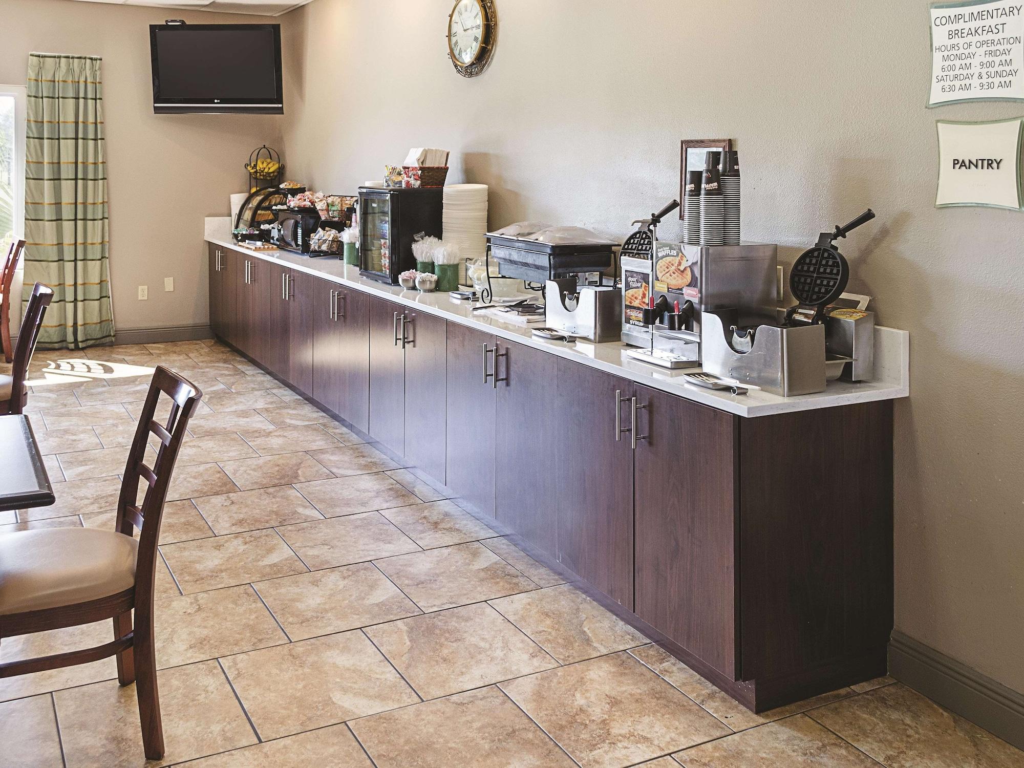 Restaurant La Quinta Inn & Suites by Wyndham Biloxi