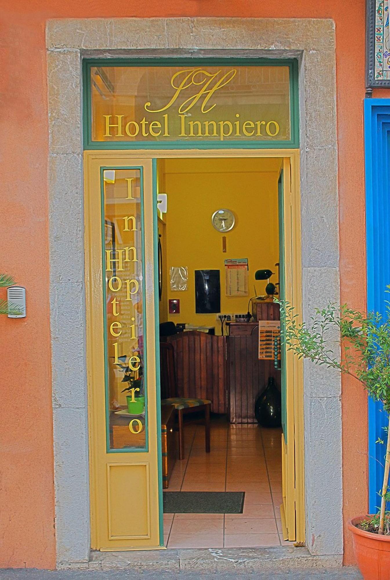Vista Exterior Hotel Innpiero Taormina