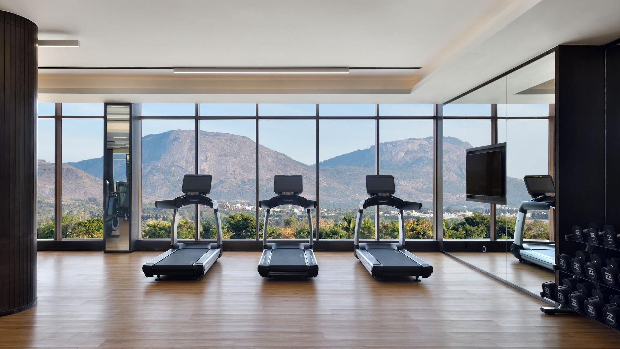 Gimnasio JW Marriott Bengaluru Prestige Golfshire Resort & Spa