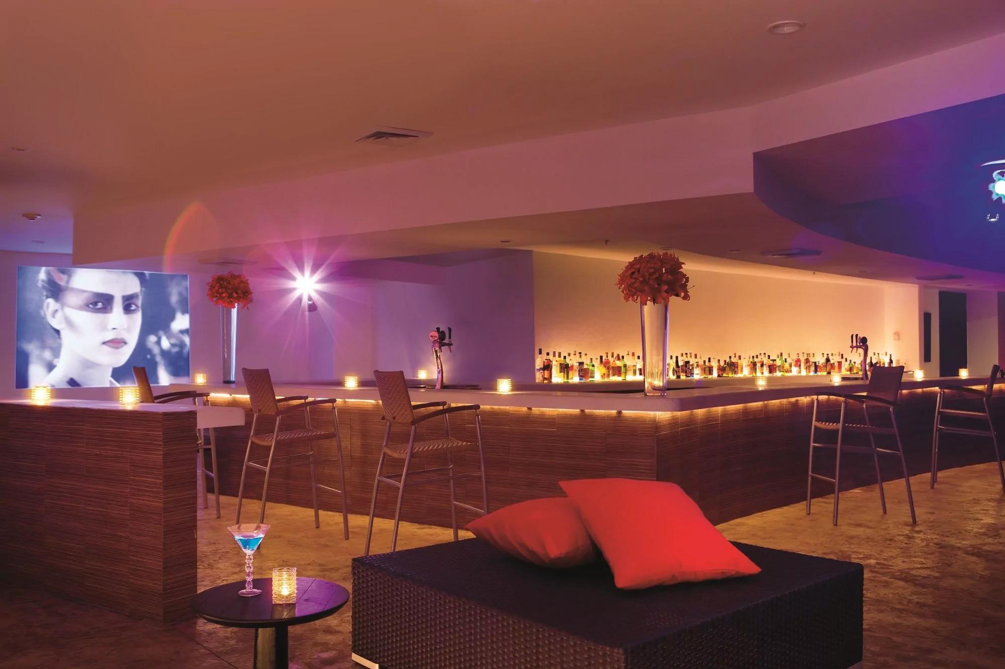 Bar/lounge Dreams Huatulco Resort & Spa
