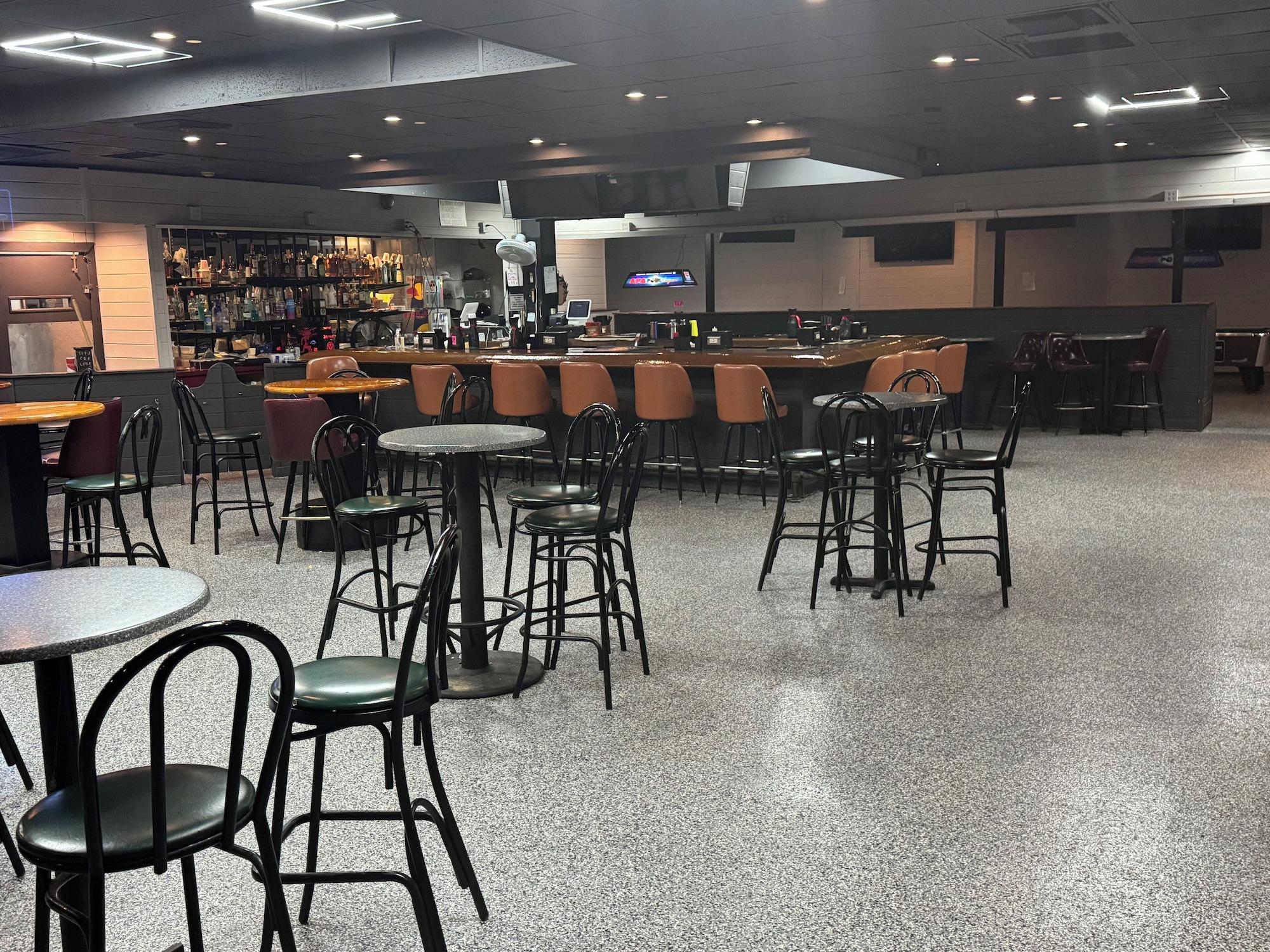 Bar/Salón Clarion Inn & Suites Dothan South