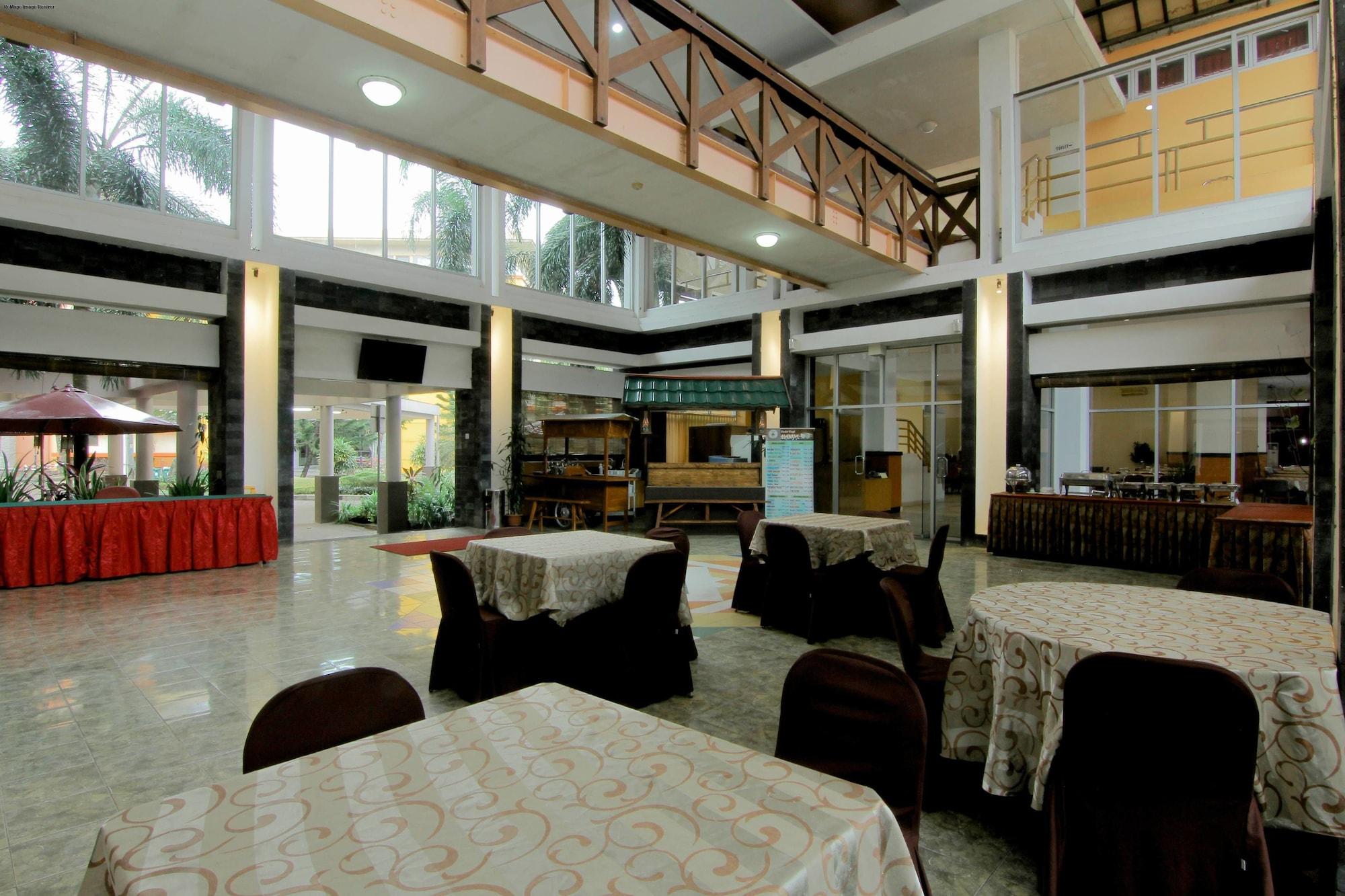 Restaurant University Hotel Yogyakarta