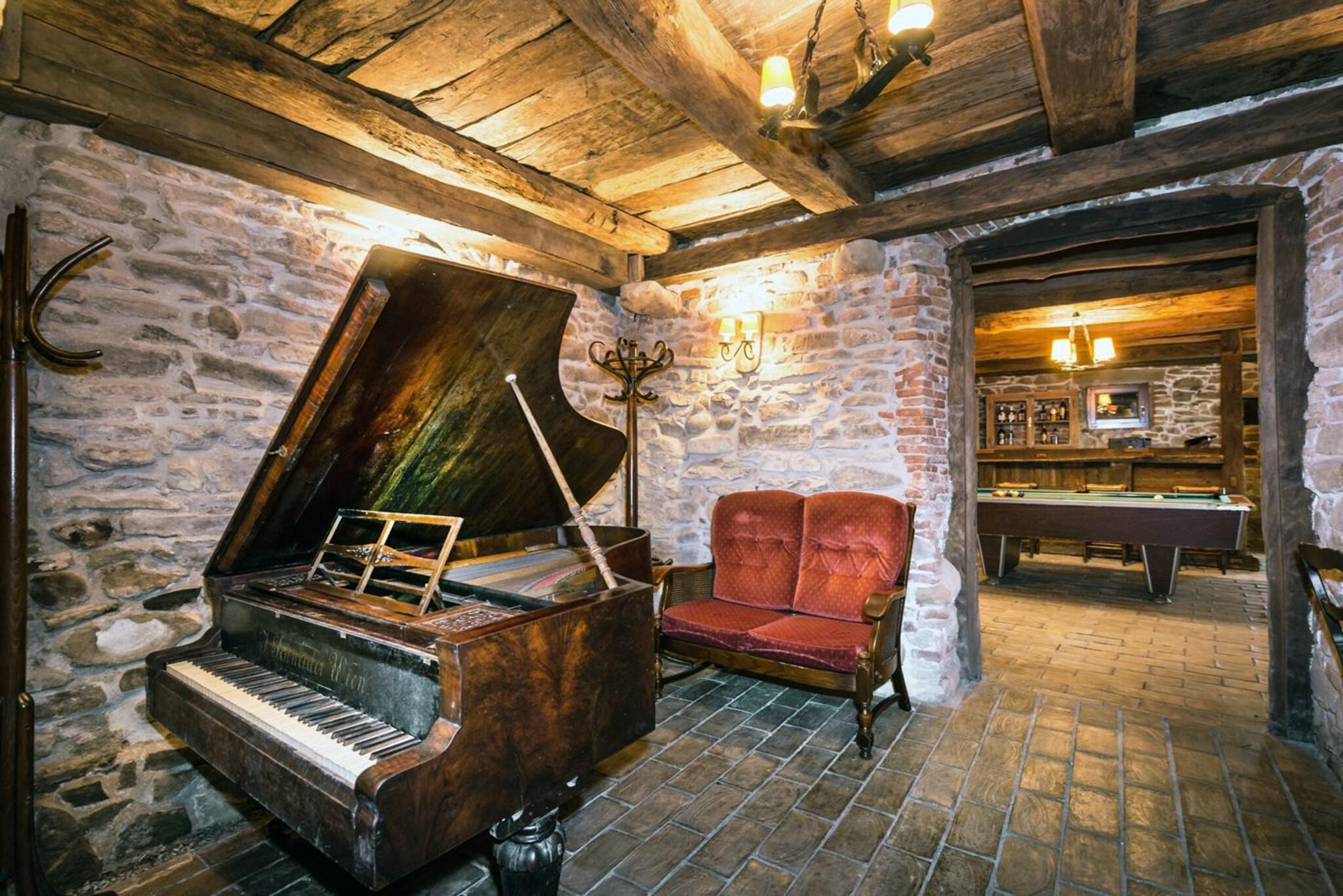 Bar/Salón Casa Savri