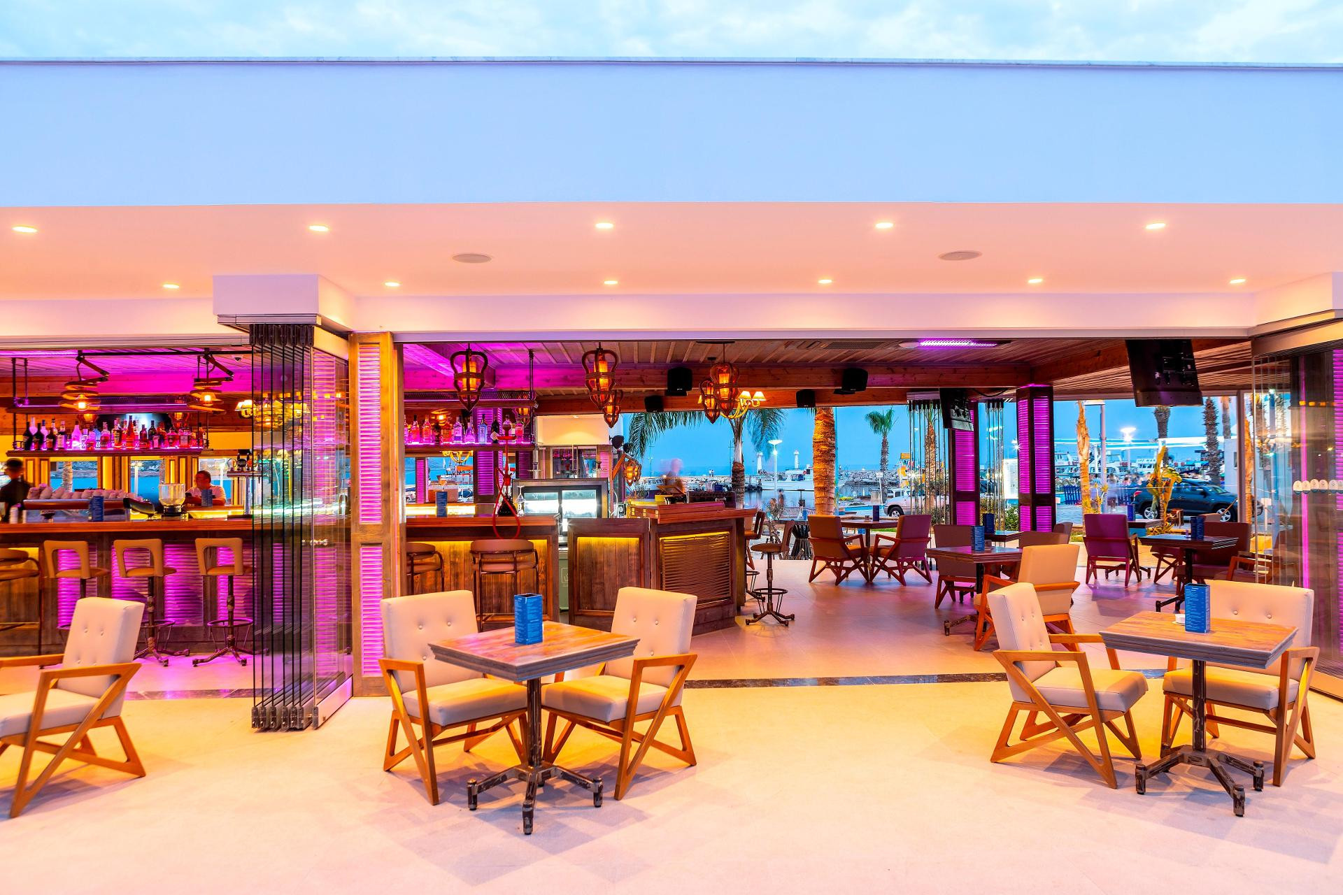 Vista Exterior Limanaki Beach Hotel