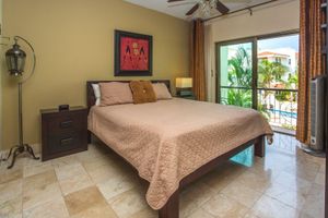 Spacious, quiet and safe condo one block from the beach in Playacar