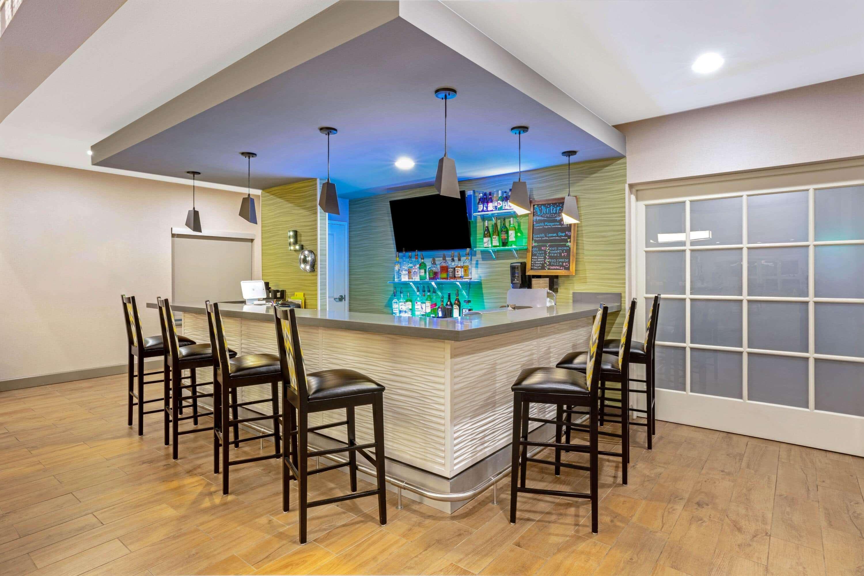 Bar/Salón La Quinta Inn & Suites by Wyndham Tumwater - Olympia