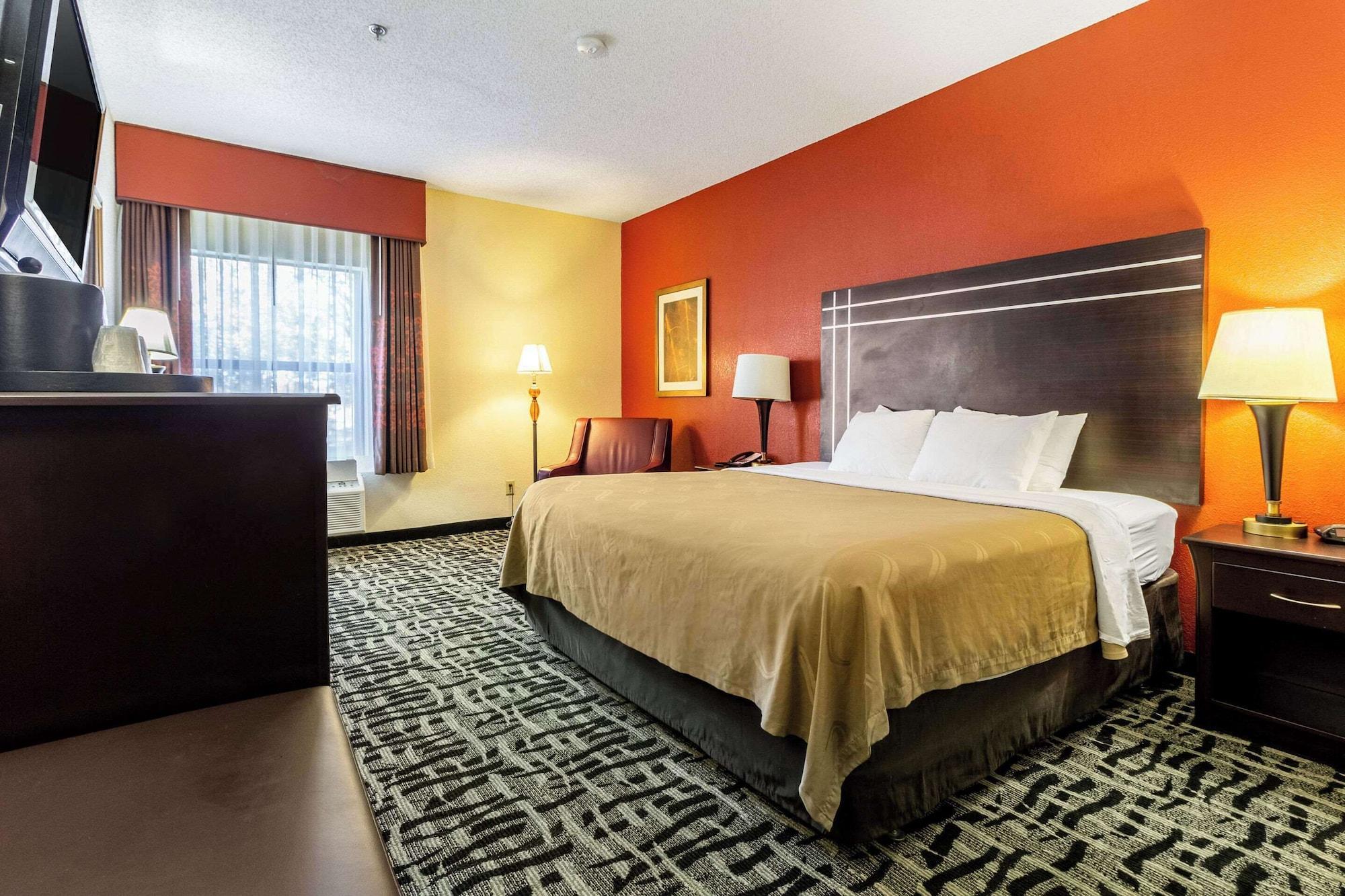 Varios Quality Inn Texas City I-45