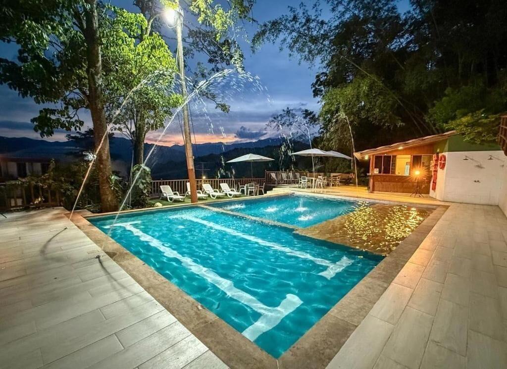Vista Piscina Ecohotel Alflo