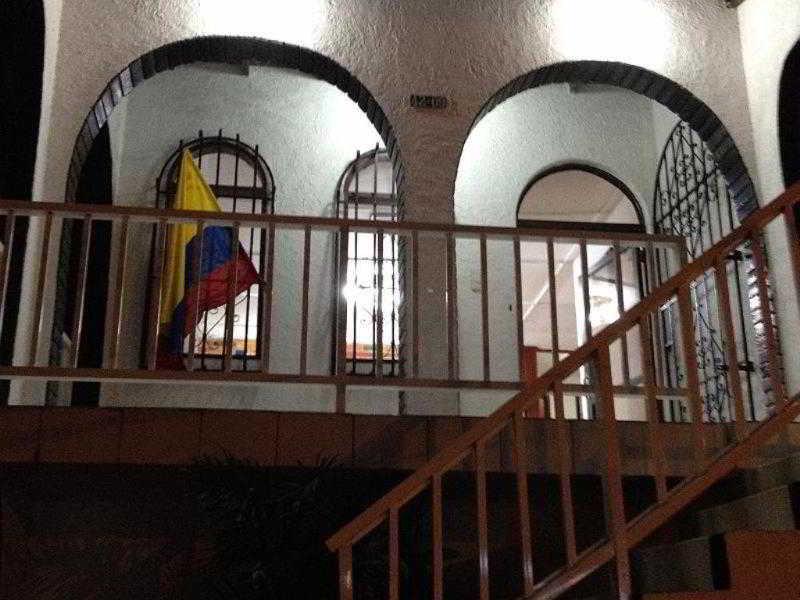 Varios B & B Grand Royal Inn