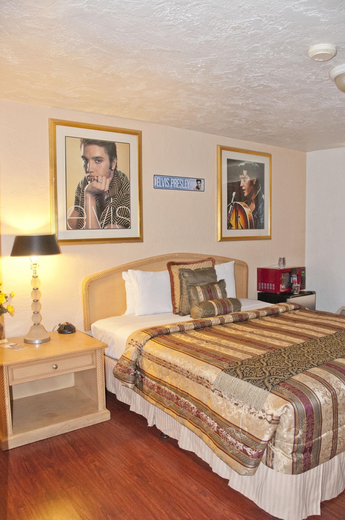 Varios El Trovatore Motel