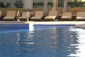 Alojamiento - Gulf Suites Hotel Amwaj