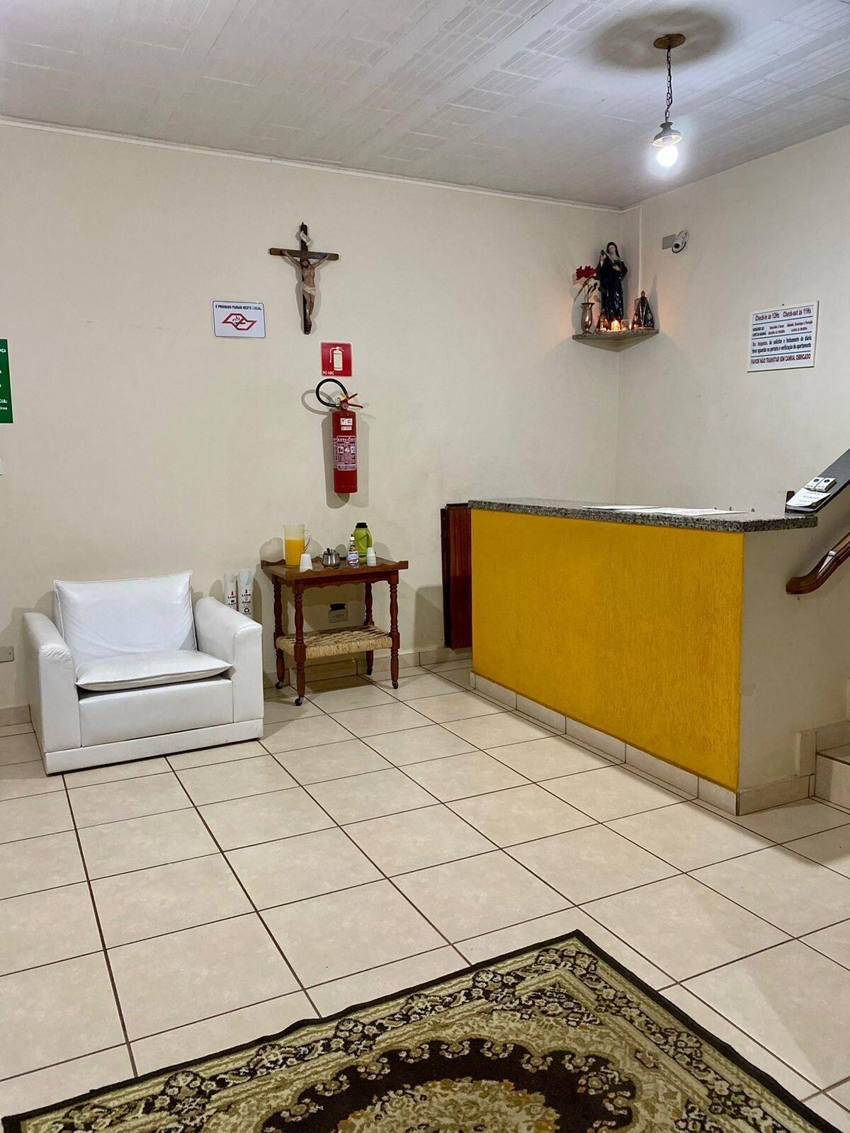 Vista Lobby Regis Hotel