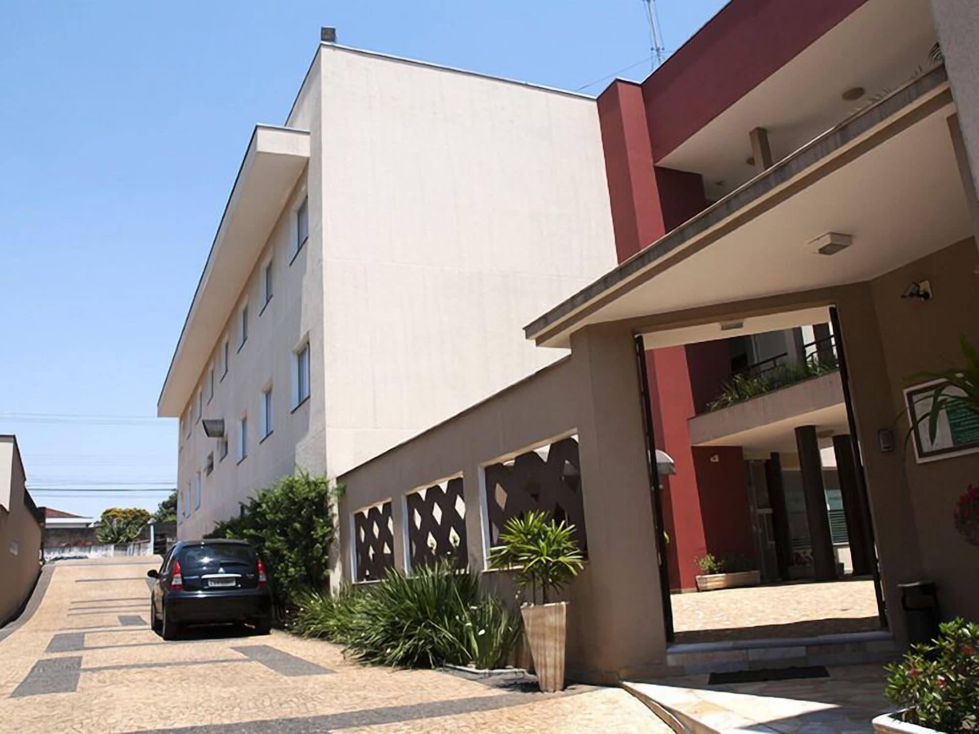 Vista Exterior Hotel Premium Pirassununga