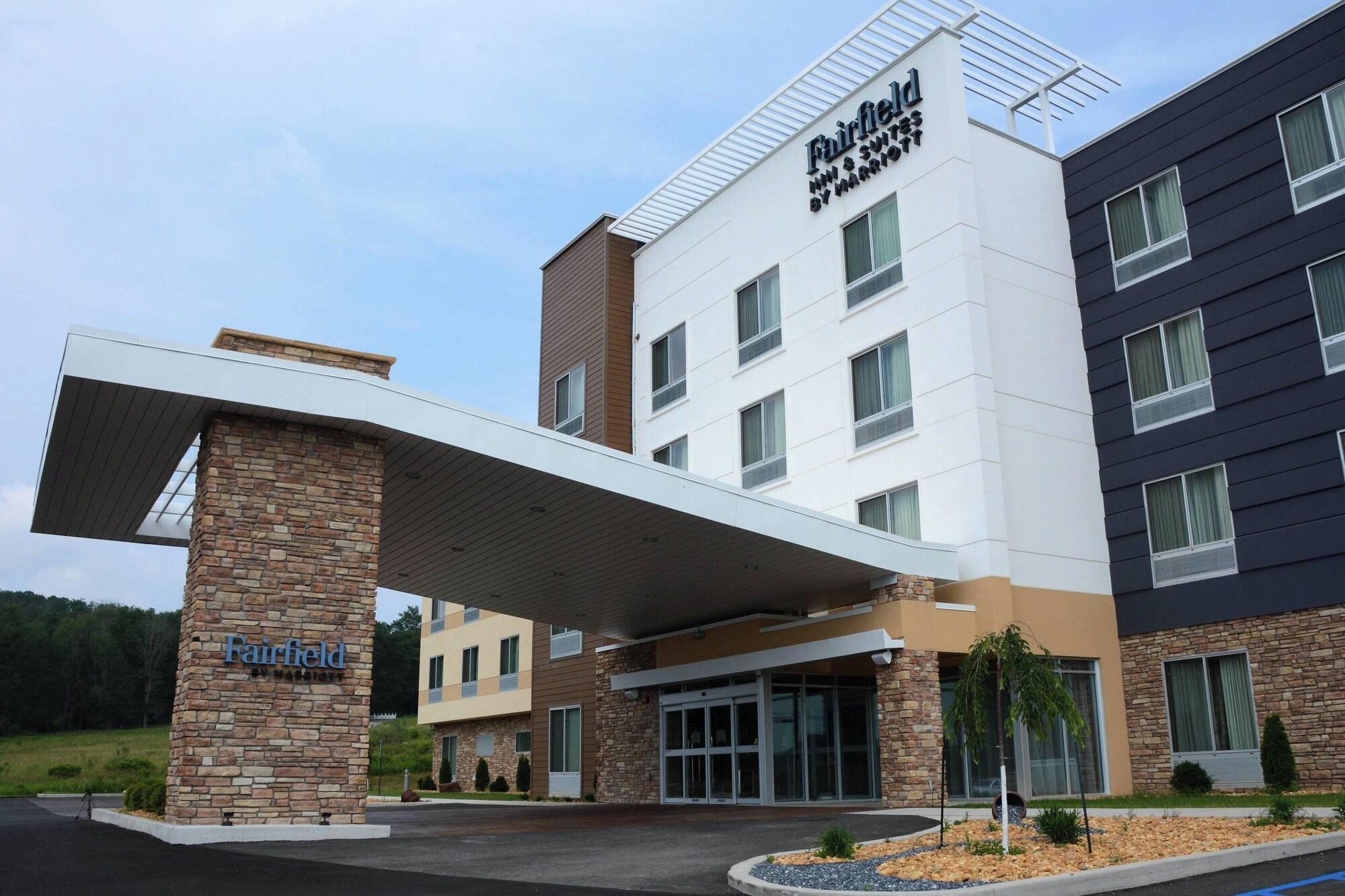 Vista Exterior Fairfield Inn & Suites by Marriott Somerset